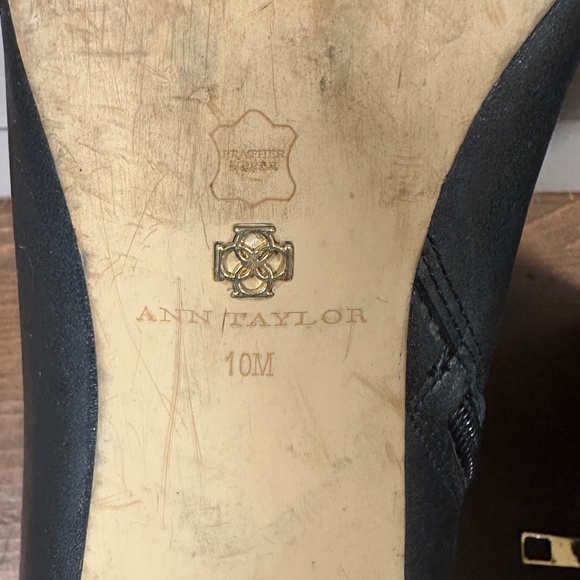 Ann Taylor Lacey Cap Toe Booties - Size 10 - Picture 8 of 9